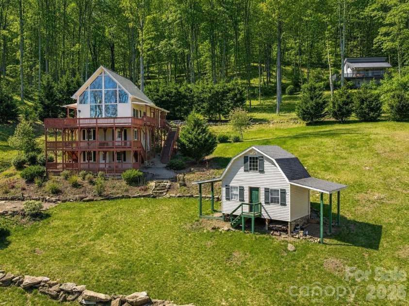 575 Twin Brook Drive, Waynesville, NC 28785.  MLS# CAR4326846, YatesRealty ID 11133. 