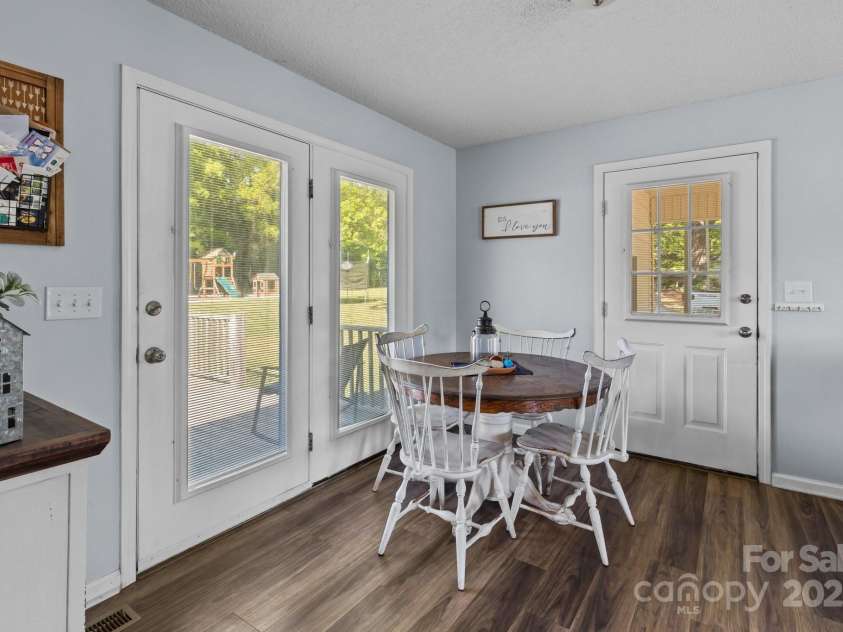 1238 Moss Springs Road, Albemarle, NC 28001.  MLS# CAR4248071, YatesRealty ID 11135. Dining