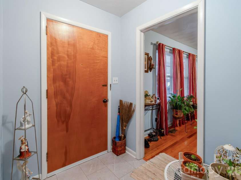 1616 Lithia Springs Road, Shelby, NC 28150.  MLS# CAR4336544, YatesRealty ID 11137. 