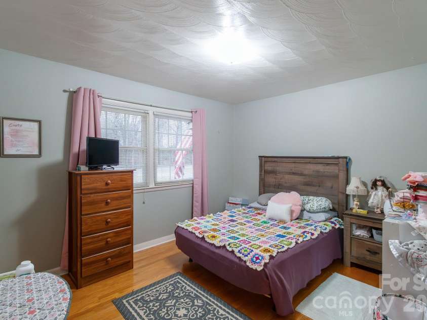 1616 Lithia Springs Road, Shelby, NC 28150.  MLS# CAR4336544, YatesRealty ID 11137. 