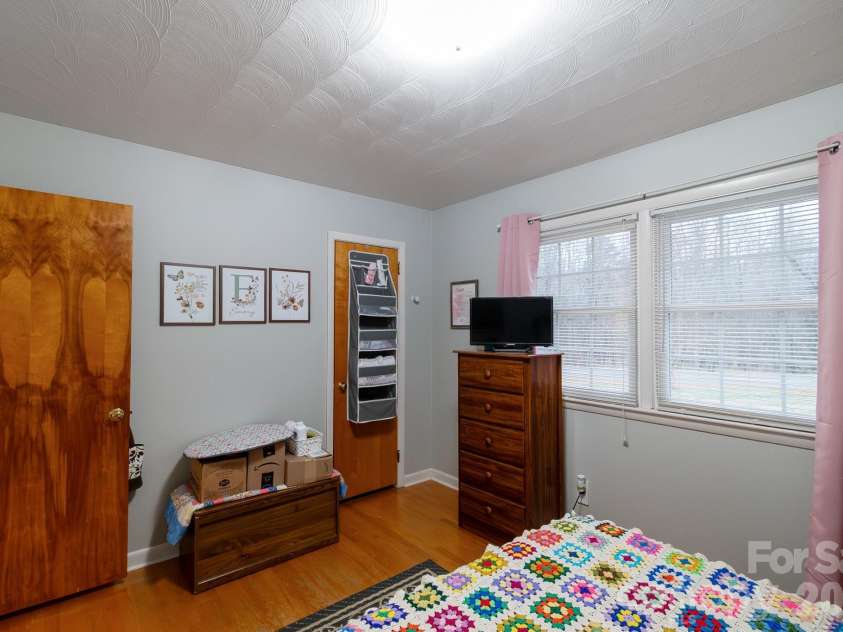 1616 Lithia Springs Road, Shelby, NC 28150.  MLS# CAR4336544, YatesRealty ID 11137. 