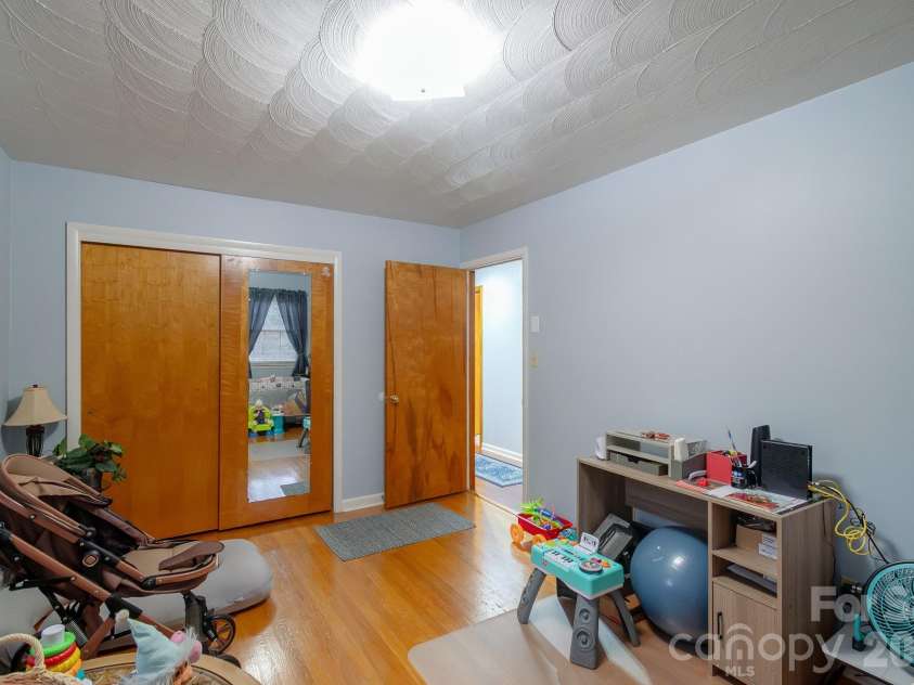 1616 Lithia Springs Road, Shelby, NC 28150.  MLS# CAR4336544, YatesRealty ID 11137. 