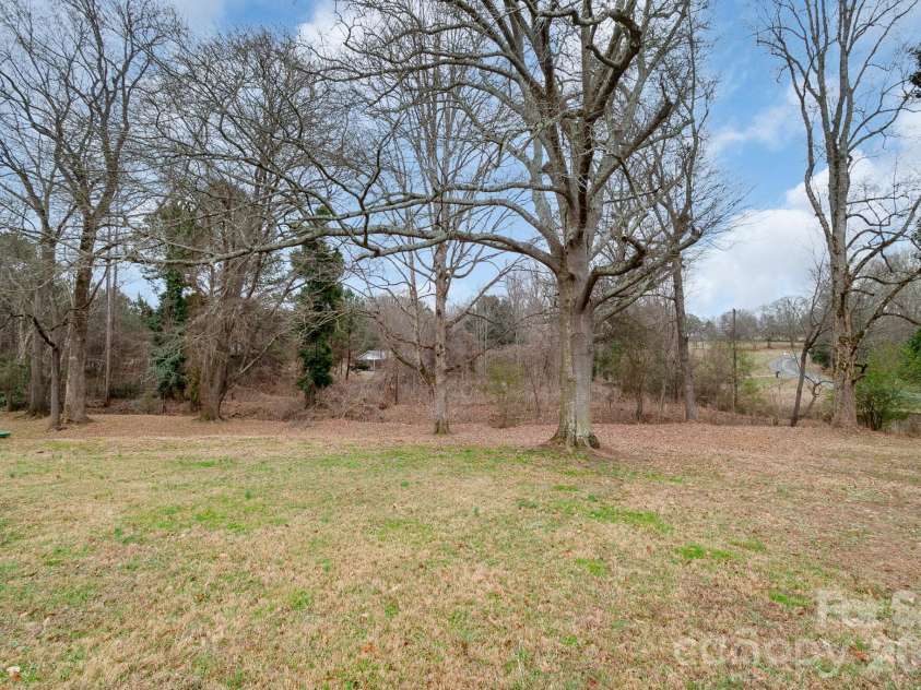 1616 Lithia Springs Road, Shelby, NC 28150.  MLS# CAR4336544, YatesRealty ID 11137. 