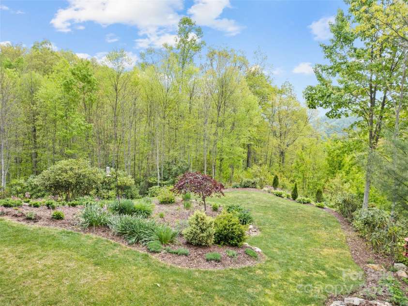 14 Chandra Lane, Clyde, NC 28721.  MLS# CAR4240475, YatesRealty ID 11138. 