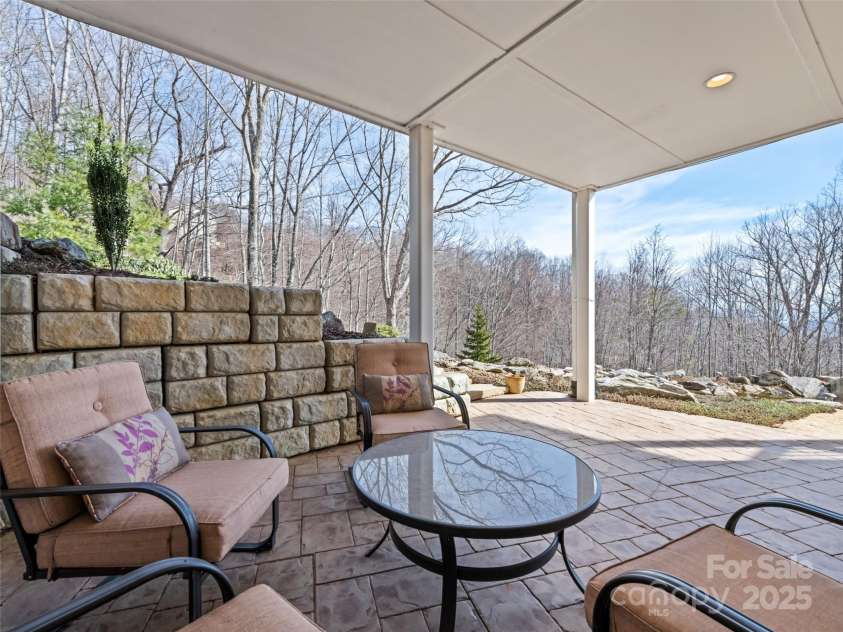 14 Chandra Lane, Clyde, NC 28721.  MLS# CAR4240475, YatesRealty ID 11138. 