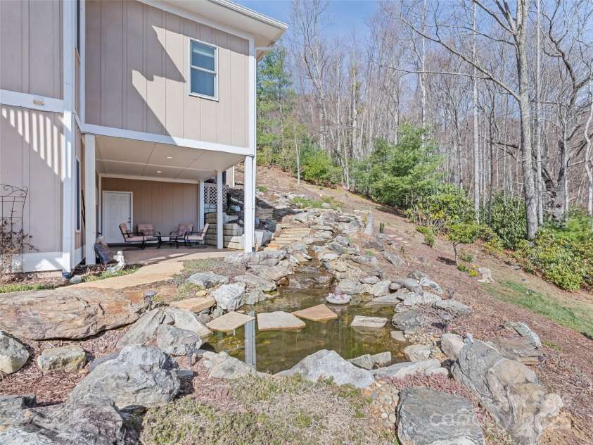 14 Chandra Lane, Clyde, NC 28721.  MLS# CAR4240475, YatesRealty ID 11138. 