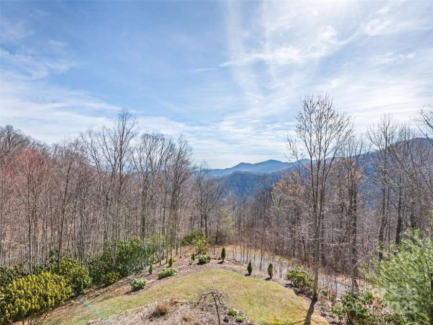 14 Chandra Lane, Clyde, NC 28721.  MLS# CAR4240475, YatesRealty ID 11138. 