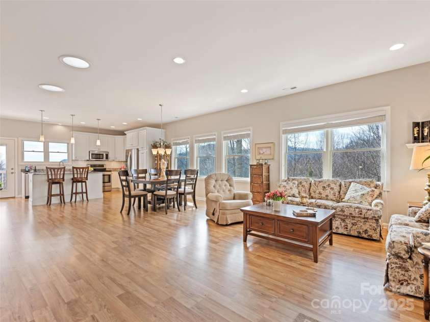 14 Chandra Lane, Clyde, NC 28721.  MLS# CAR4240475, YatesRealty ID 11138. 