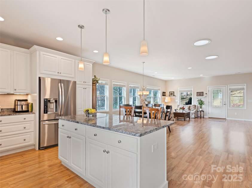 14 Chandra Lane, Clyde, NC 28721.  MLS# CAR4240475, YatesRealty ID 11138. 