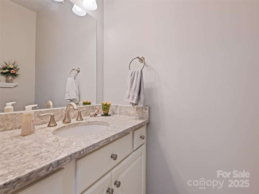 14 Chandra Lane, Clyde, NC 28721.  MLS# CAR4240475, YatesRealty ID 11138. 