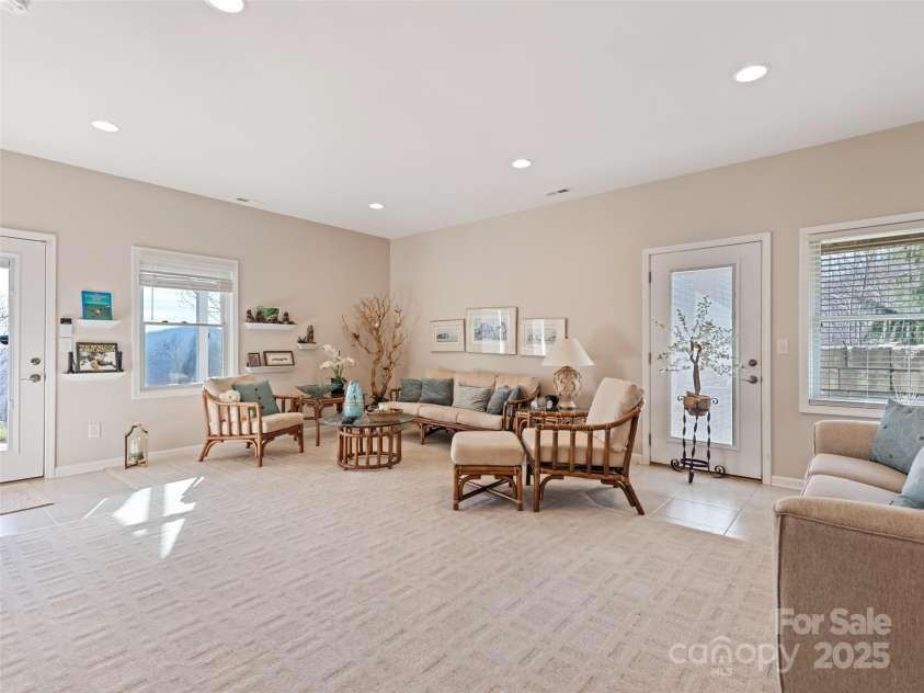 14 Chandra Lane, Clyde, NC 28721.  MLS# CAR4240475, YatesRealty ID 11138. 