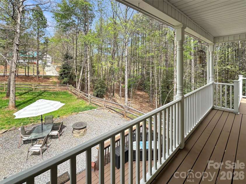 5106 Hanging Rock Court, Hickory, NC 28601.  MLS# CAR4366355, YatesRealty ID 11138. 
