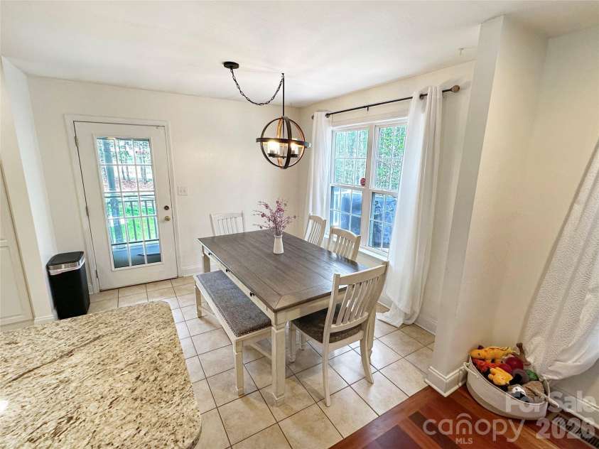 5106 Hanging Rock Court, Hickory, NC 28601.  MLS# CAR4366355, YatesRealty ID 11138. 