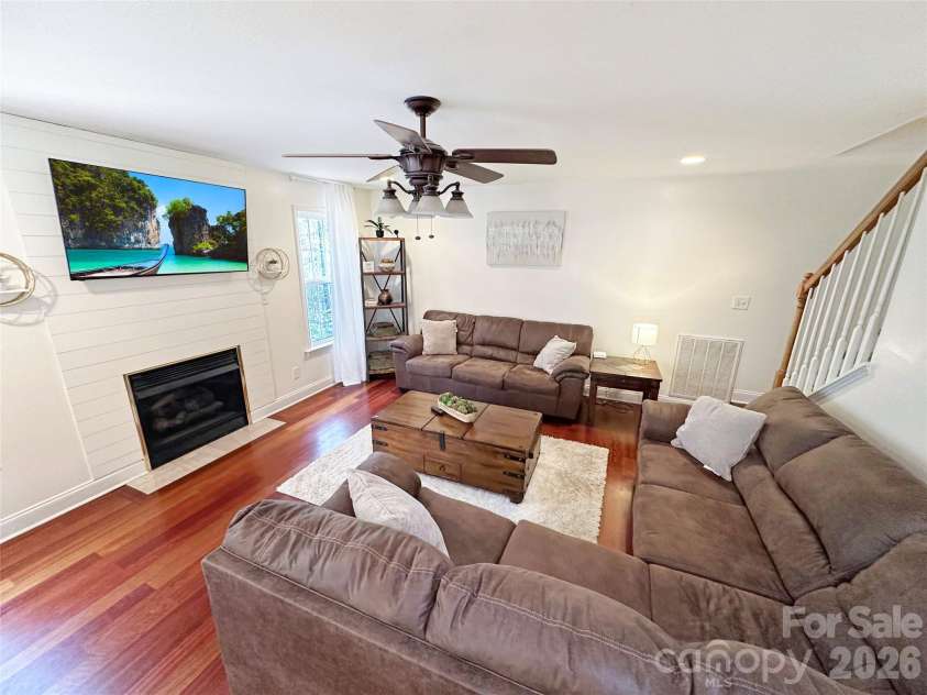 5106 Hanging Rock Court, Hickory, NC 28601.  MLS# CAR4366355, YatesRealty ID 11138. 