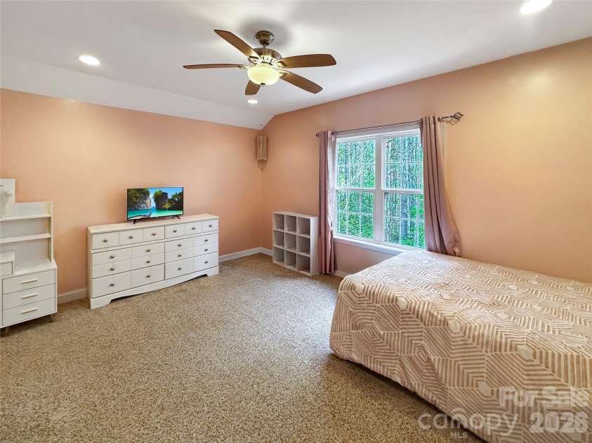 5106 Hanging Rock Court, Hickory, NC 28601.  MLS# CAR4366355, YatesRealty ID 11138. 
