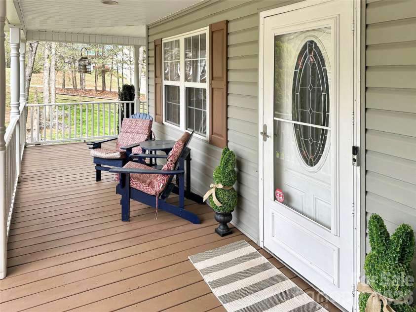 5106 Hanging Rock Court, Hickory, NC 28601.  MLS# CAR4366355, YatesRealty ID 11138. 