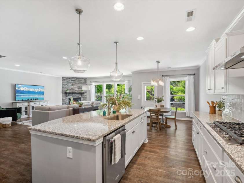 11931 The Ramble Drive, Huntersville, NC 28078.  MLS# CAR4252530, YatesRealty ID 11141. 