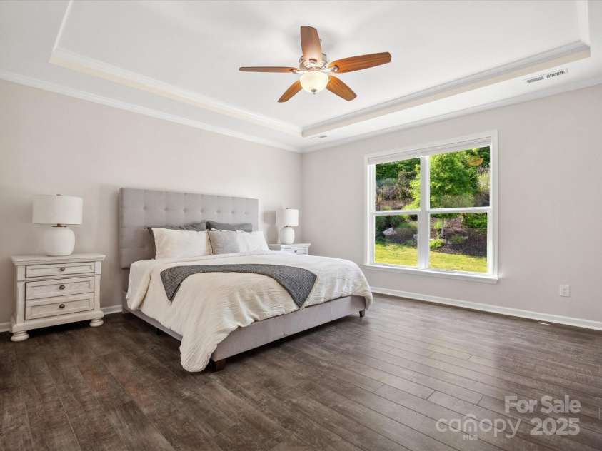 11931 The Ramble Drive, Huntersville, NC 28078.  MLS# CAR4252530, YatesRealty ID 11141. Main Floor Primary Suite