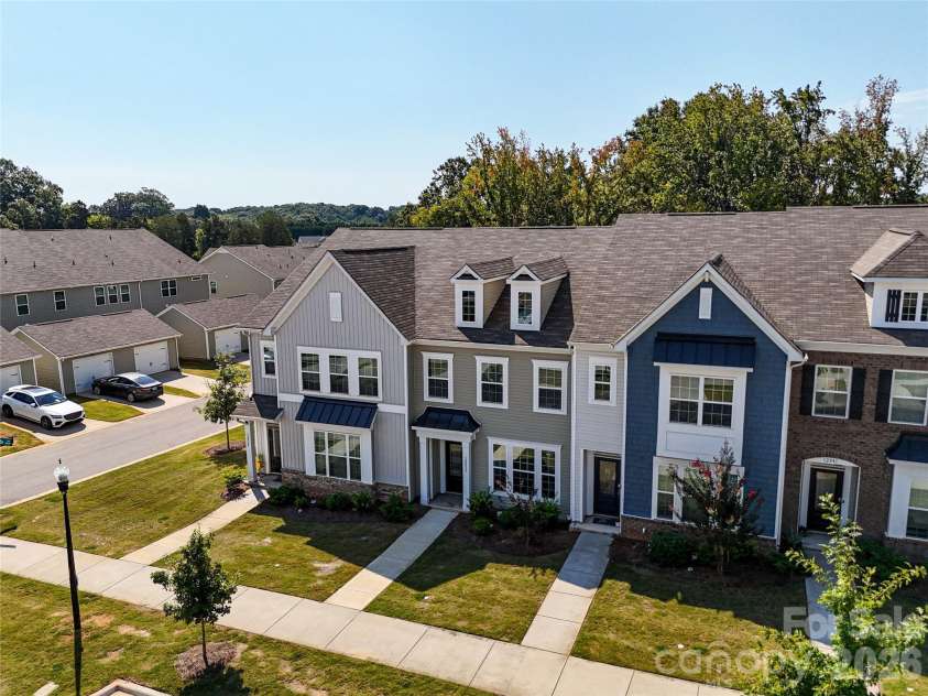 12833 Canton Side Avenue, Charlotte, NC 28273.  MLS# CAR4354993, YatesRealty ID 11141. 