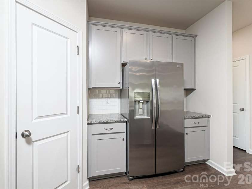 12833 Canton Side Avenue, Charlotte, NC 28273.  MLS# CAR4354993, YatesRealty ID 11141. 