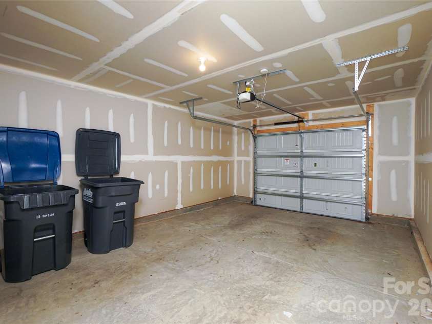 12833 Canton Side Avenue, Charlotte, NC 28273.  MLS# CAR4354993, YatesRealty ID 11141. 