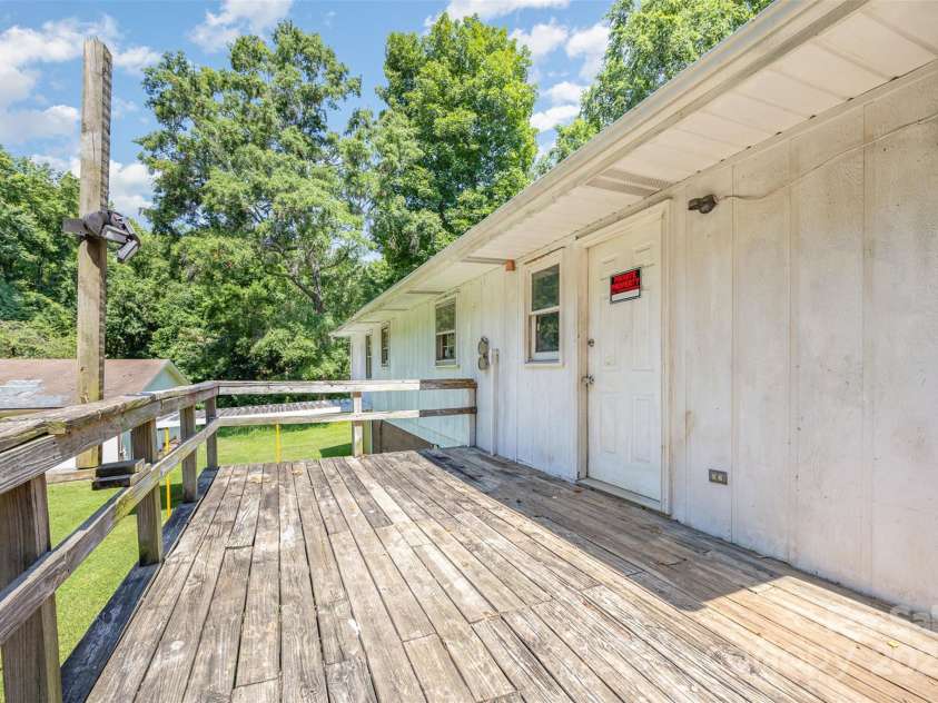 5275 Long Ferry Road, Salisbury, NC 28146.  MLS# CAR4234613, YatesRealty ID 11142. 