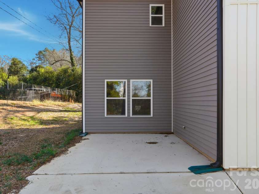 100 Boyette Drive, Albemarle, NC 28001.  MLS# CAR4333625, YatesRealty ID 11145. 