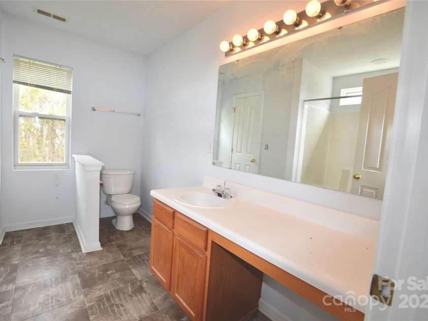 14608 Arlandes Drive, Charlotte, NC 28278.  MLS# CAR4246010, YatesRealty ID 11145. 