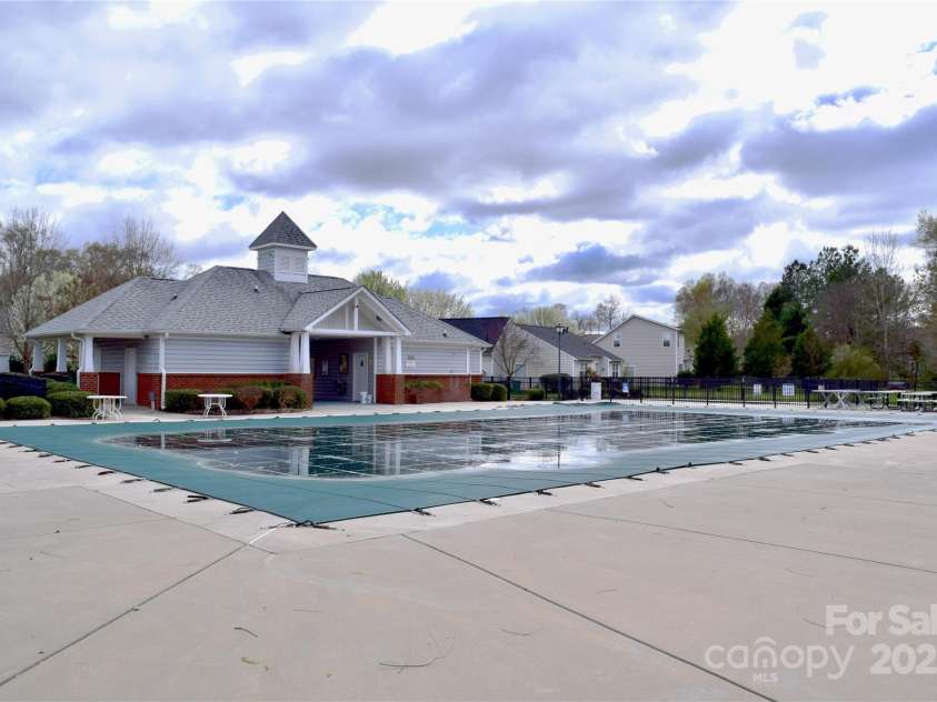 14608 Arlandes Drive, Charlotte, NC 28278.  MLS# CAR4246010, YatesRealty ID 11145. 