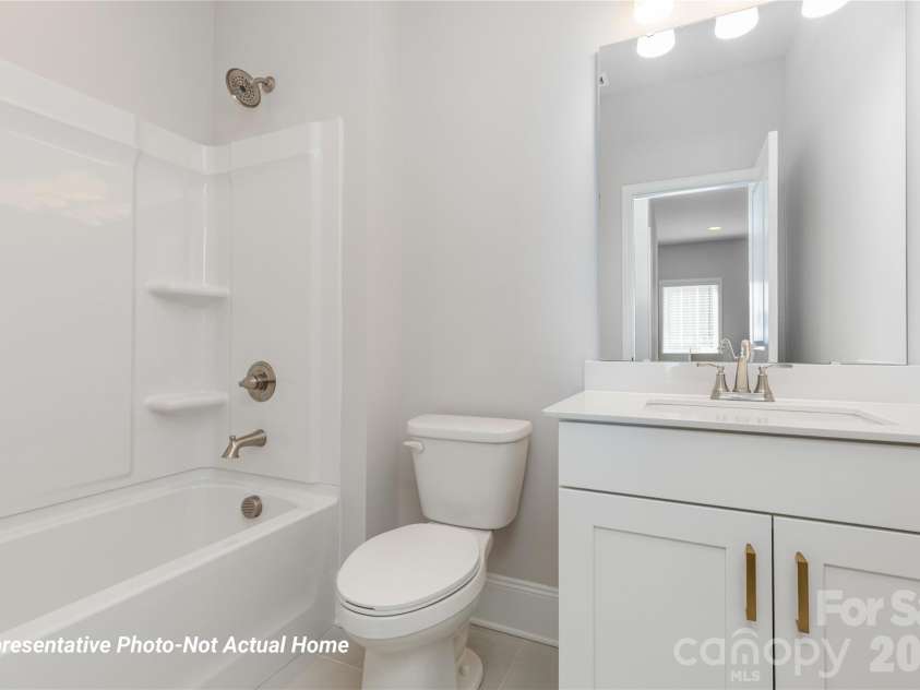 10219 Rainier Trail Drive, Huntersville, NC 28078.  MLS# CAR4342827, YatesRealty ID 11146. Bath 2-Level 2