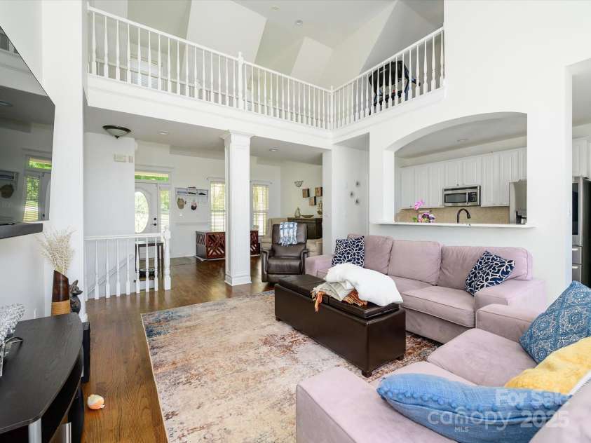 125 Mariner Pointe Lane, Mooresville, NC 28117.  MLS# CAR4252558, YatesRealty ID 11147. 