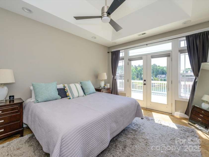 125 Mariner Pointe Lane, Mooresville, NC 28117.  MLS# CAR4252558, YatesRealty ID 11147. 