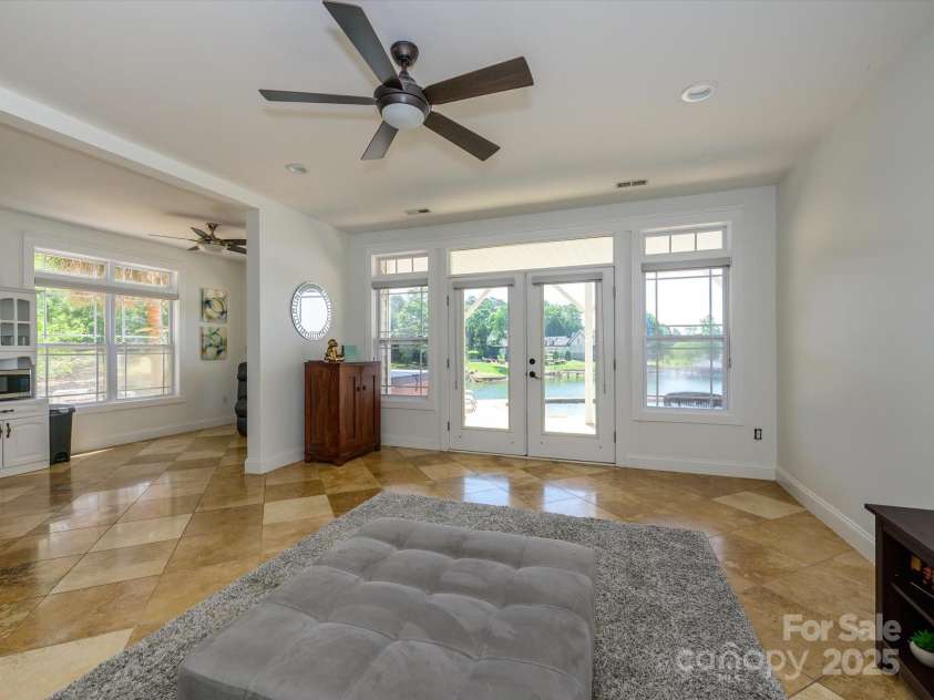 125 Mariner Pointe Lane, Mooresville, NC 28117.  MLS# CAR4252558, YatesRealty ID 11147. 