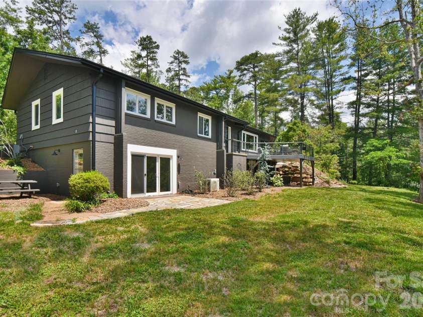 351 Windsor Road, Asheville, NC 28804.  MLS# CAR4389597, YatesRealty ID 11147. 