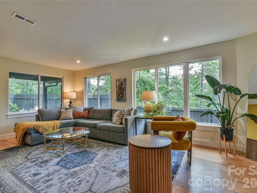 351 Windsor Road, Asheville, NC 28804.  MLS# CAR4389597, YatesRealty ID 11147. 