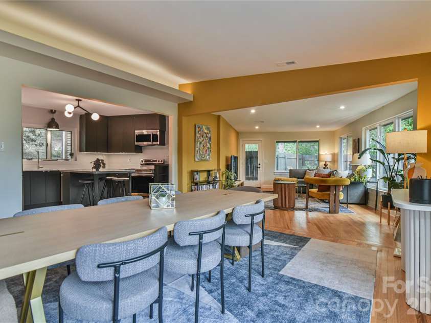 351 Windsor Road, Asheville, NC 28804.  MLS# CAR4389597, YatesRealty ID 11147. 