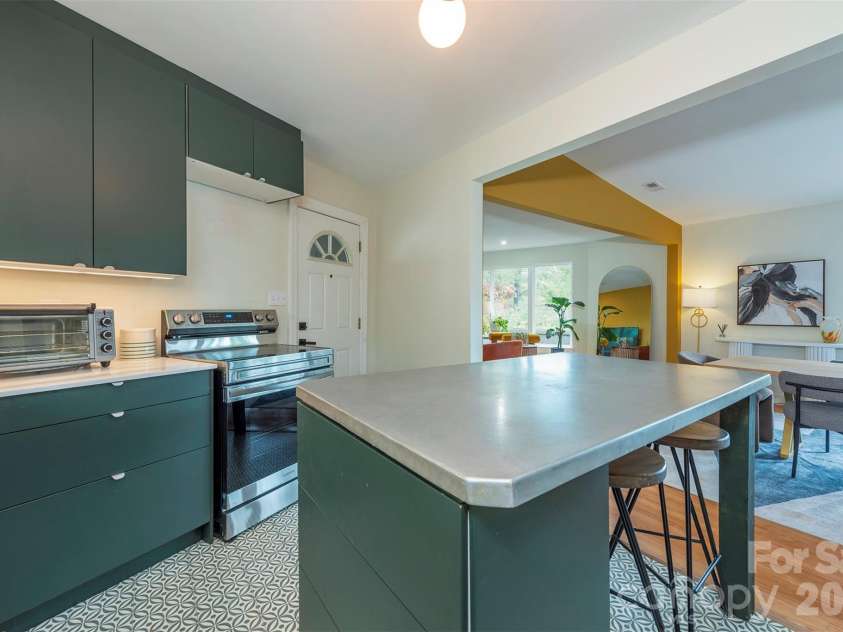 351 Windsor Road, Asheville, NC 28804.  MLS# CAR4389597, YatesRealty ID 11147. 