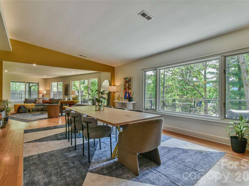 351 Windsor Road, Asheville, NC 28804.  MLS# CAR4389597, YatesRealty ID 11147. 
