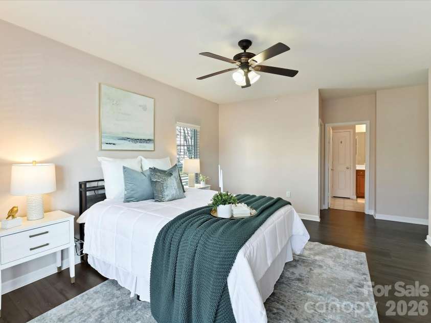 9145 Mcdowell Creek Court, Cornelius, NC 28031.  MLS# CAR4336946, YatesRealty ID 11148. Spacious Primary Suite with ceiling fan/light, private bath & walk in closet with closet system!