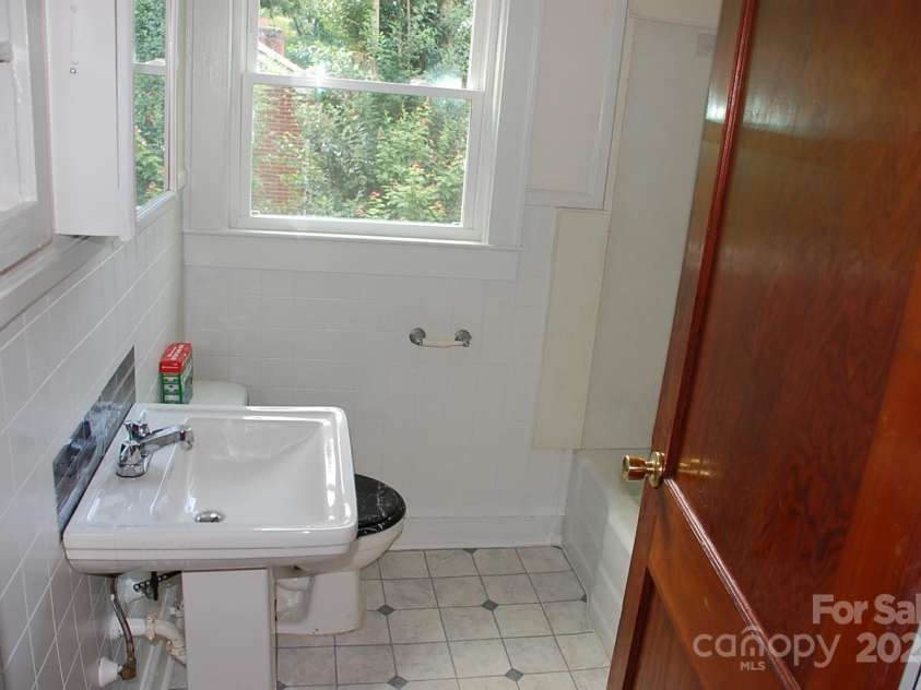 203 West Drive, Albemarle, NC 28001.  MLS# CAR4164195, YatesRealty ID 11149. 