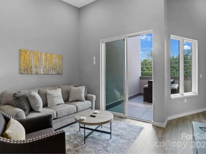 102 Southside Avenue, Asheville, NC 28801.  MLS# CAR4317686, YatesRealty ID 1115. 