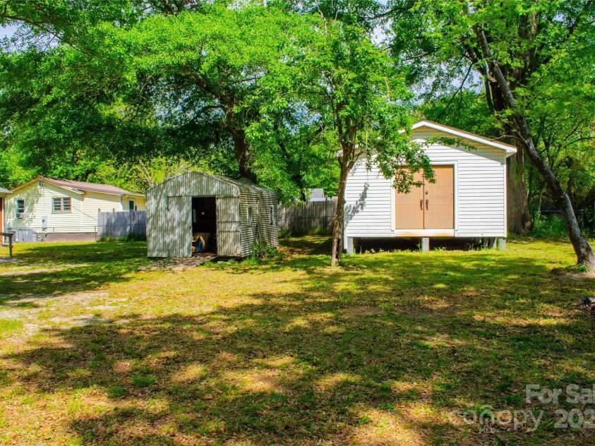 105 Hopper Street, Clover, SC 29710.  MLS# CAR4248806, YatesRealty ID 11150. 