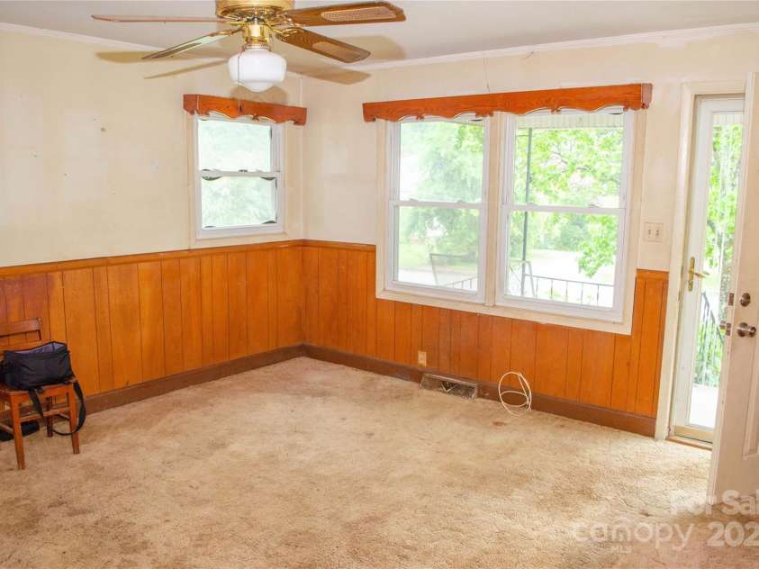 105 Hopper Street, Clover, SC 29710.  MLS# CAR4248806, YatesRealty ID 11150. 