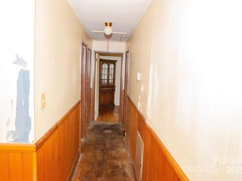 105 Hopper Street, Clover, SC 29710.  MLS# CAR4248806, YatesRealty ID 11150. 