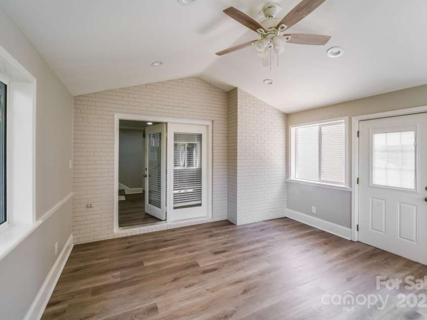 155 Mcadam Lane, Mooresville, NC 28117.  MLS# CAR4299489, YatesRealty ID 11152. 