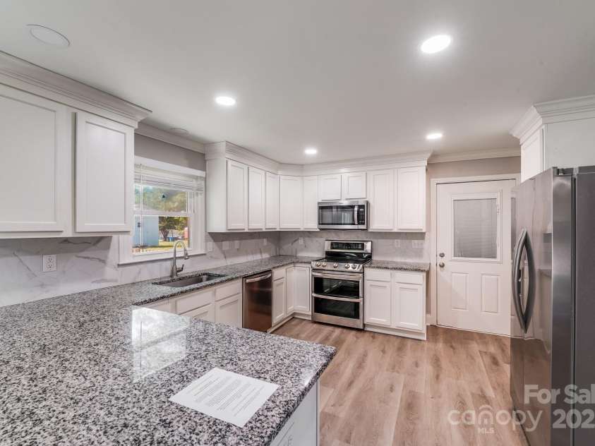 155 Mcadam Lane, Mooresville, NC 28117.  MLS# CAR4299489, YatesRealty ID 11152. 