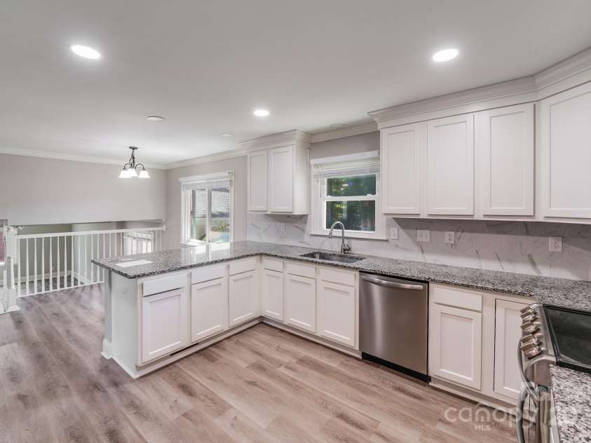 155 Mcadam Lane, Mooresville, NC 28117.  MLS# CAR4299489, YatesRealty ID 11152. 