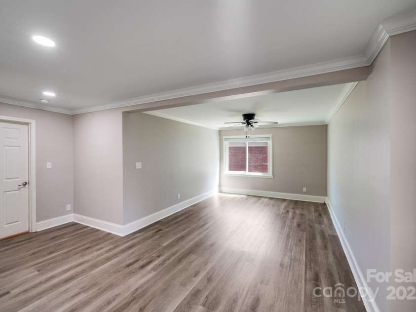155 Mcadam Lane, Mooresville, NC 28117.  MLS# CAR4299489, YatesRealty ID 11152. 