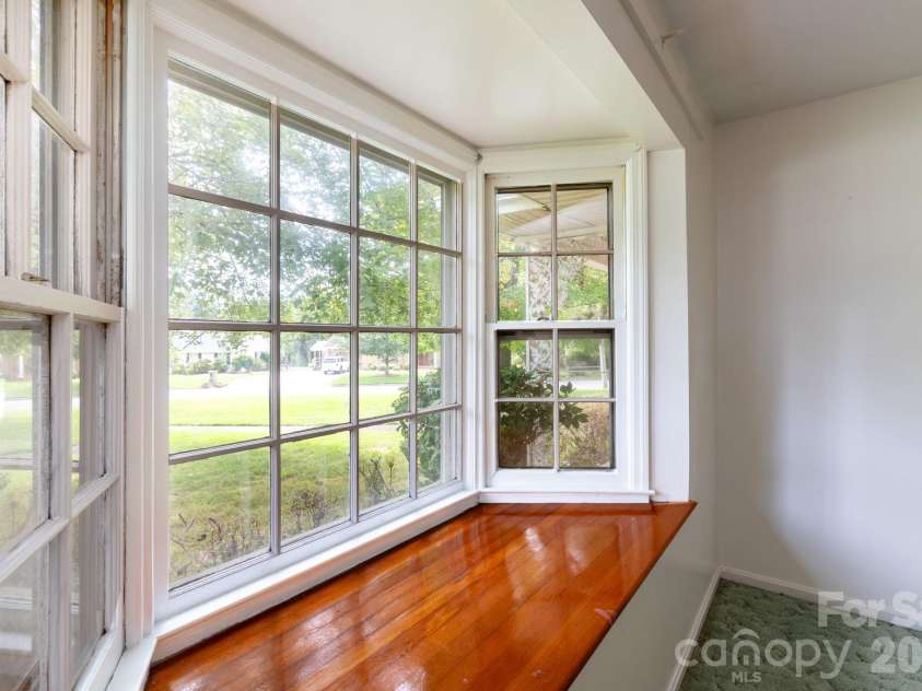 208 Victoria Circle, Kings Mountain, NC 28086.  MLS# CAR4295239, YatesRealty ID 11152. 