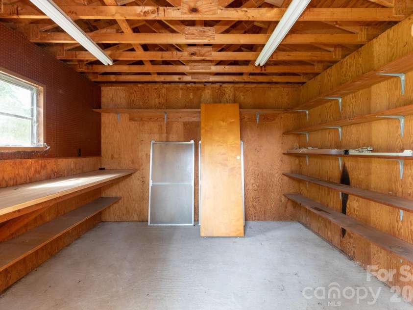 208 Victoria Circle, Kings Mountain, NC 28086.  MLS# CAR4295239, YatesRealty ID 11152. 